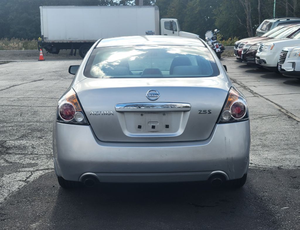 2009 Nissan Altima Image 6