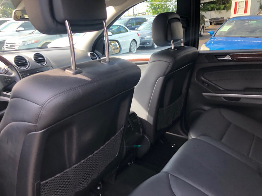 2010 Mercedes-Benz M-Class Image 22