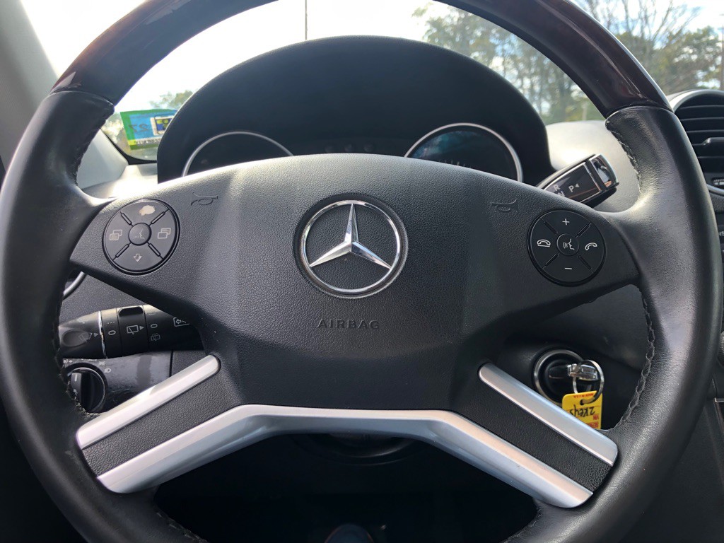2010 Mercedes-Benz M-Class Image 33