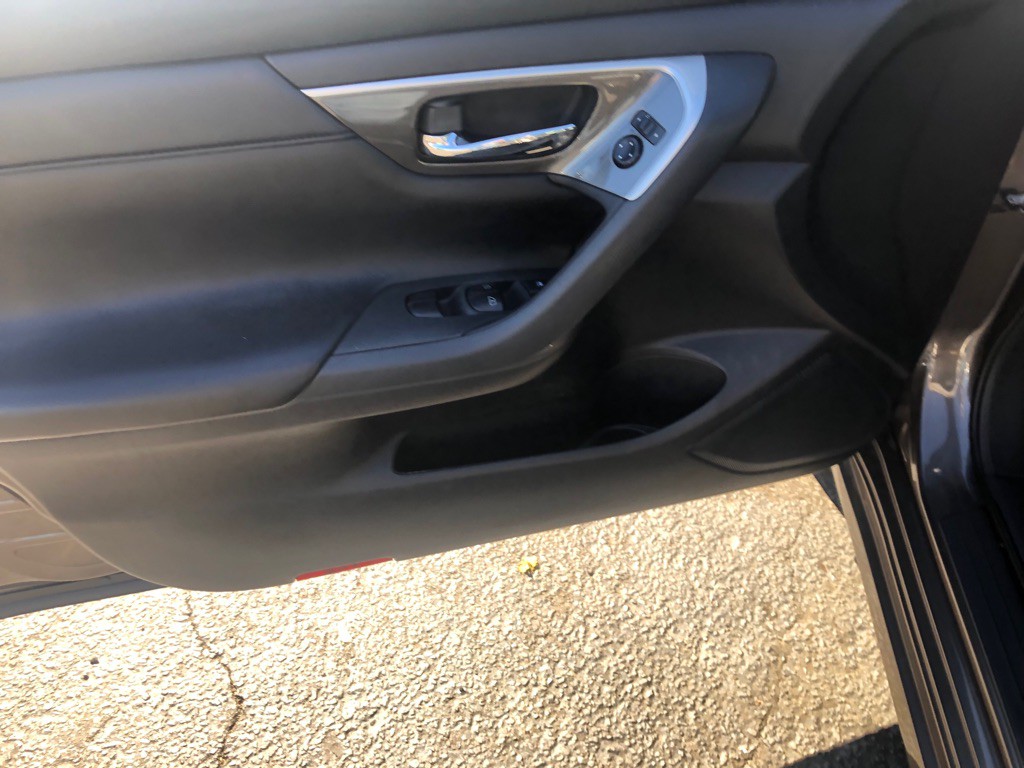 2013 Nissan Altima Image 17