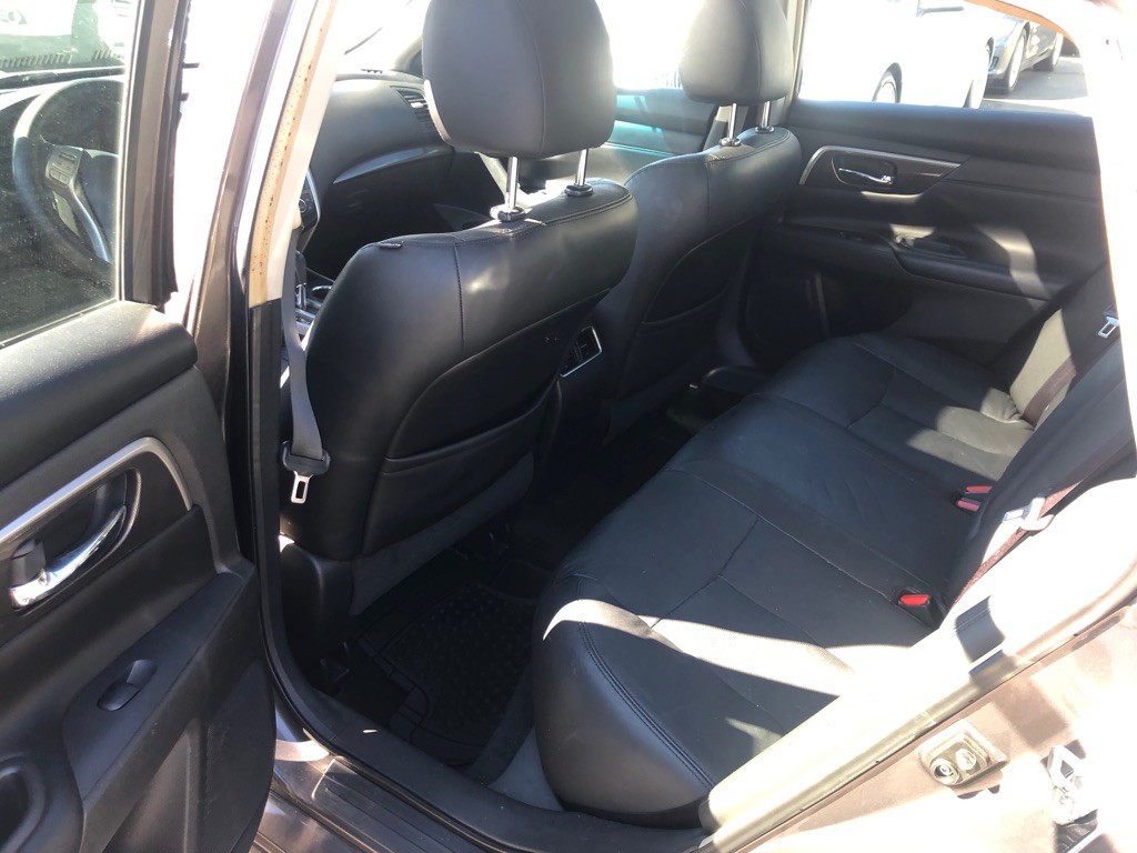 2013 Nissan Altima Image 22