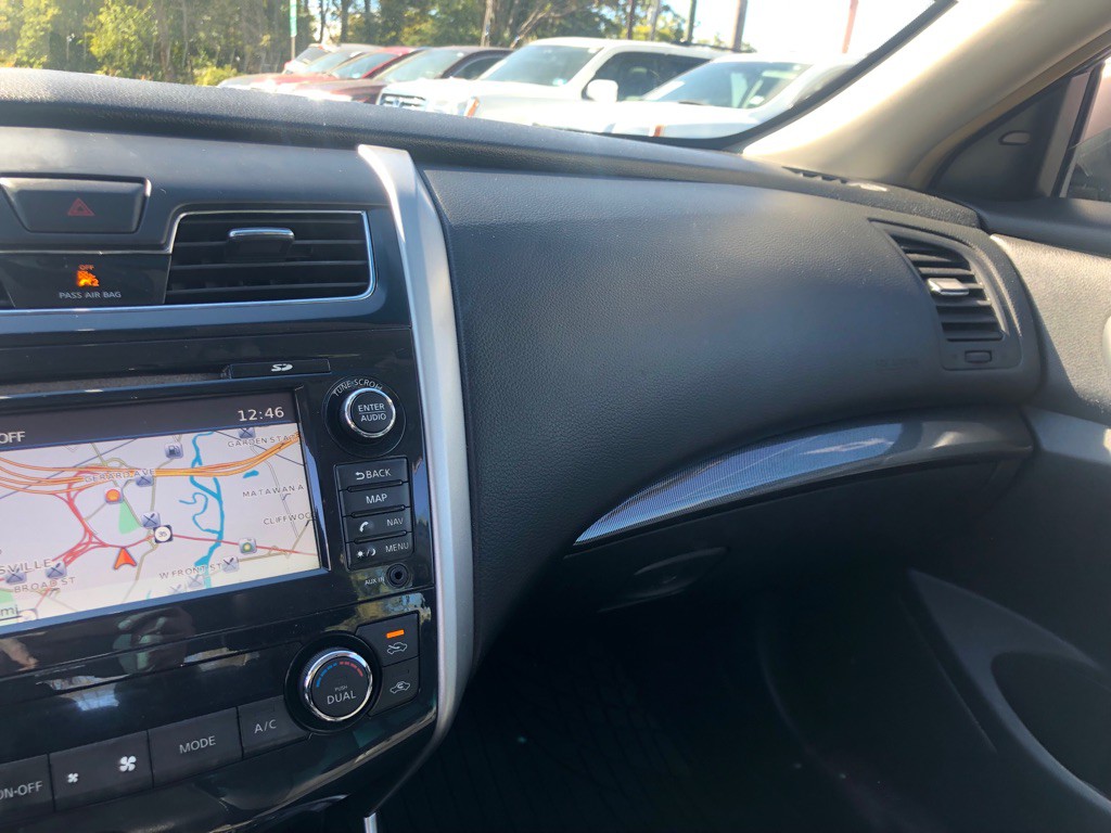 2013 Nissan Altima Image 25
