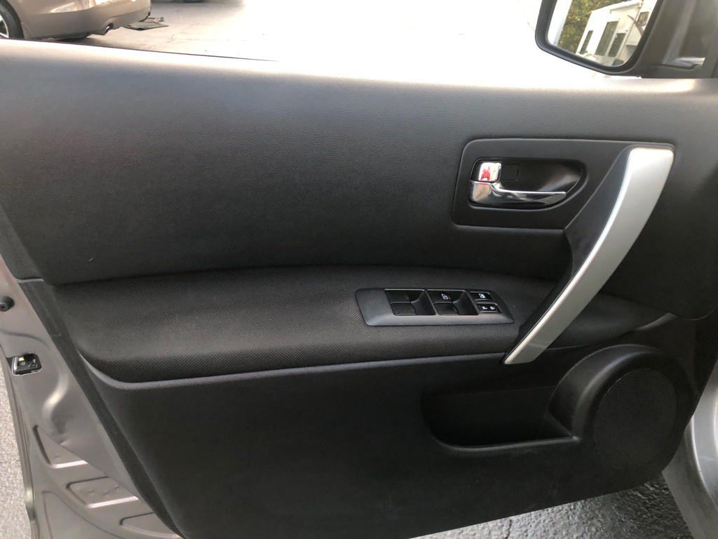 2014 Nissan Rogue Image 15