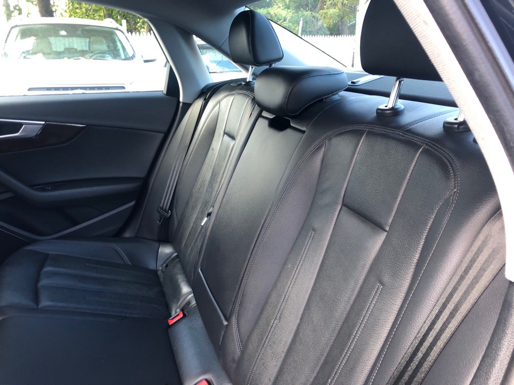 2018 Audi A4 Image 24