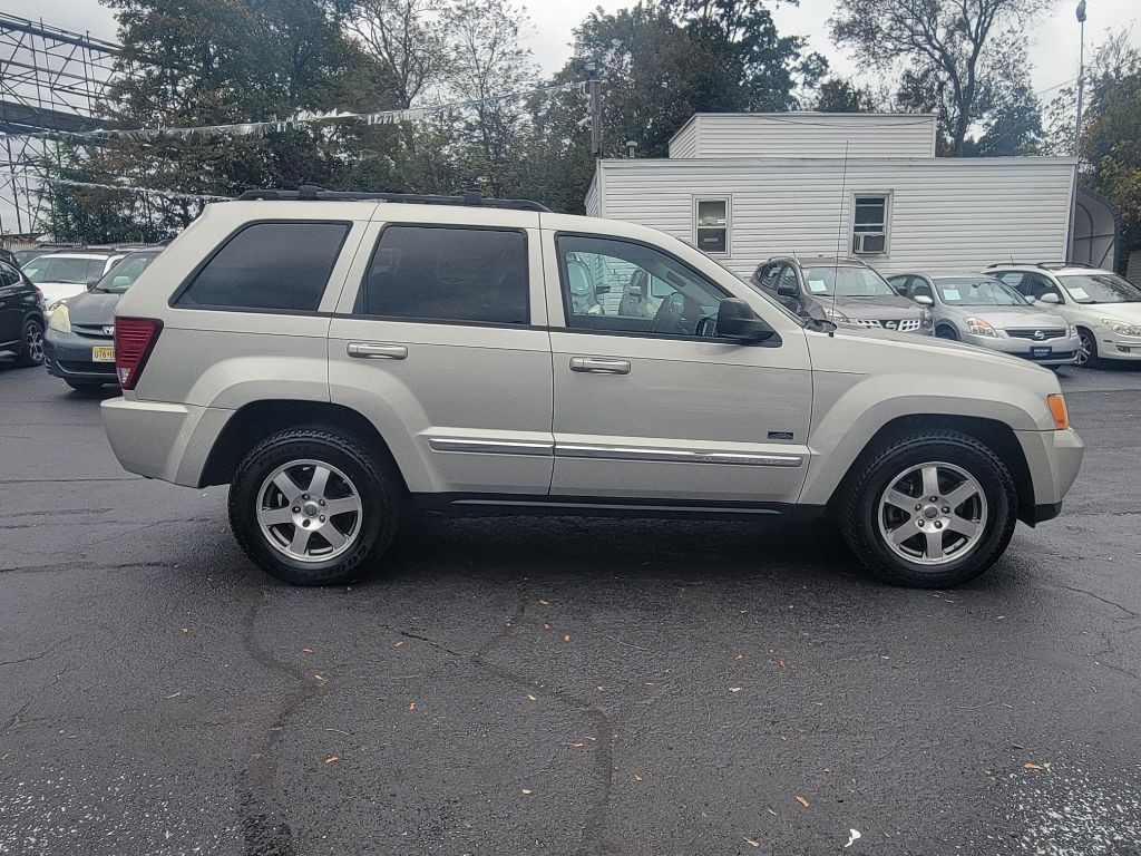 2009 Jeep Grand Cherokee Image 8