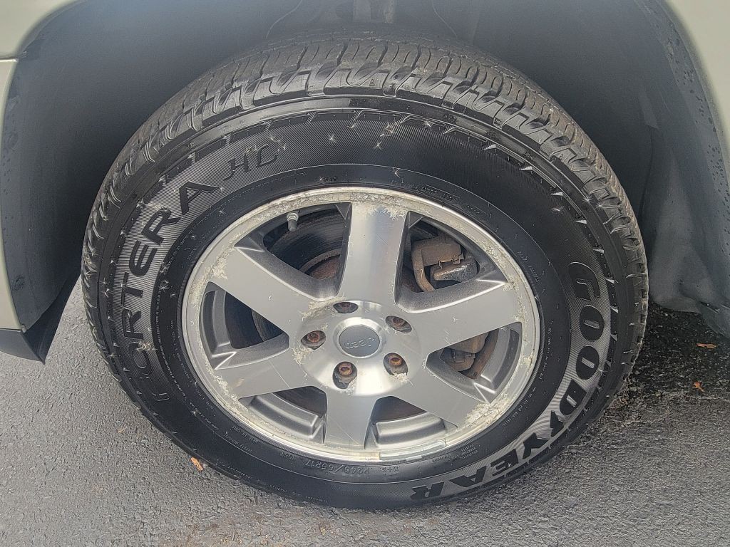 2009 Jeep Grand Cherokee Image 9