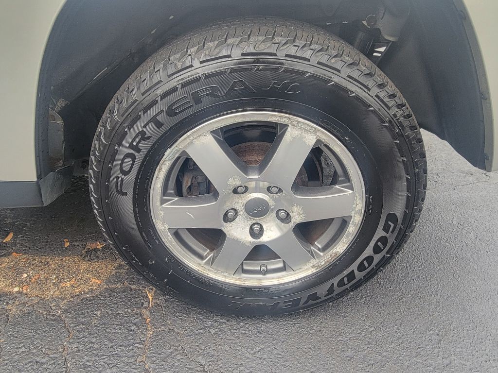 2009 Jeep Grand Cherokee Image 11