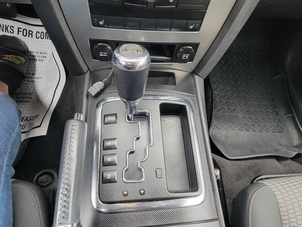 2009 Jeep Grand Cherokee Image 21