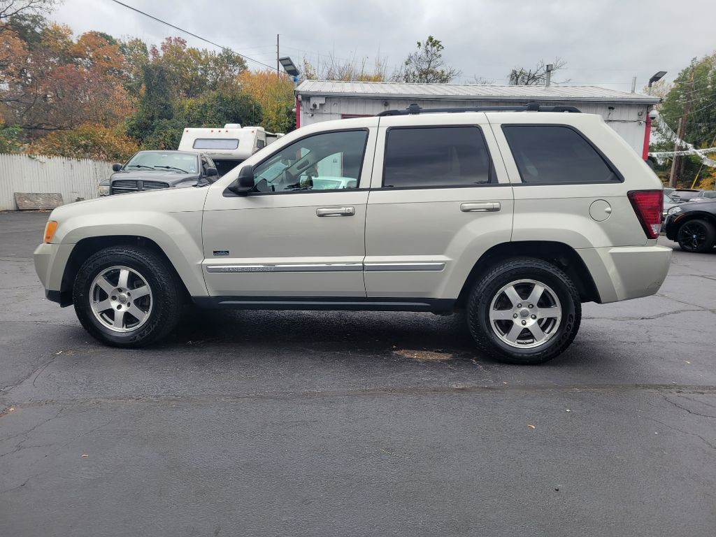 2009 Jeep Grand Cherokee Image 2