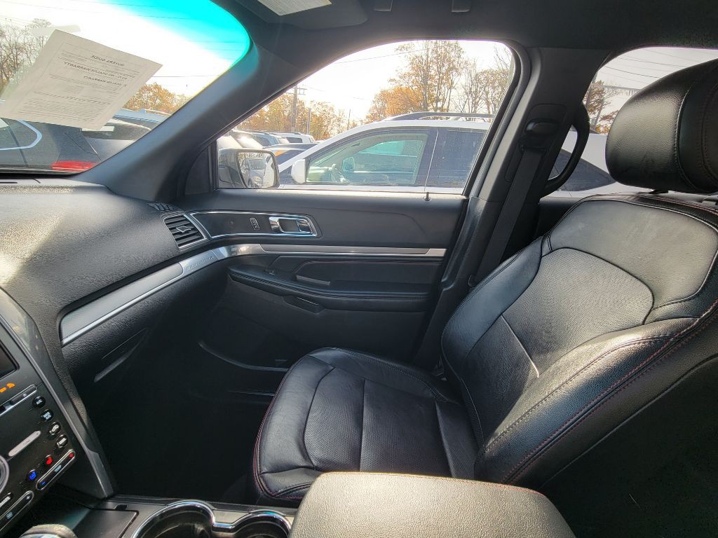 2016 Ford Explorer Image 26