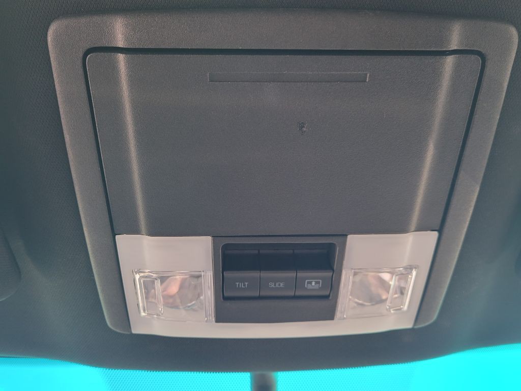 2016 Ford Explorer Image 28