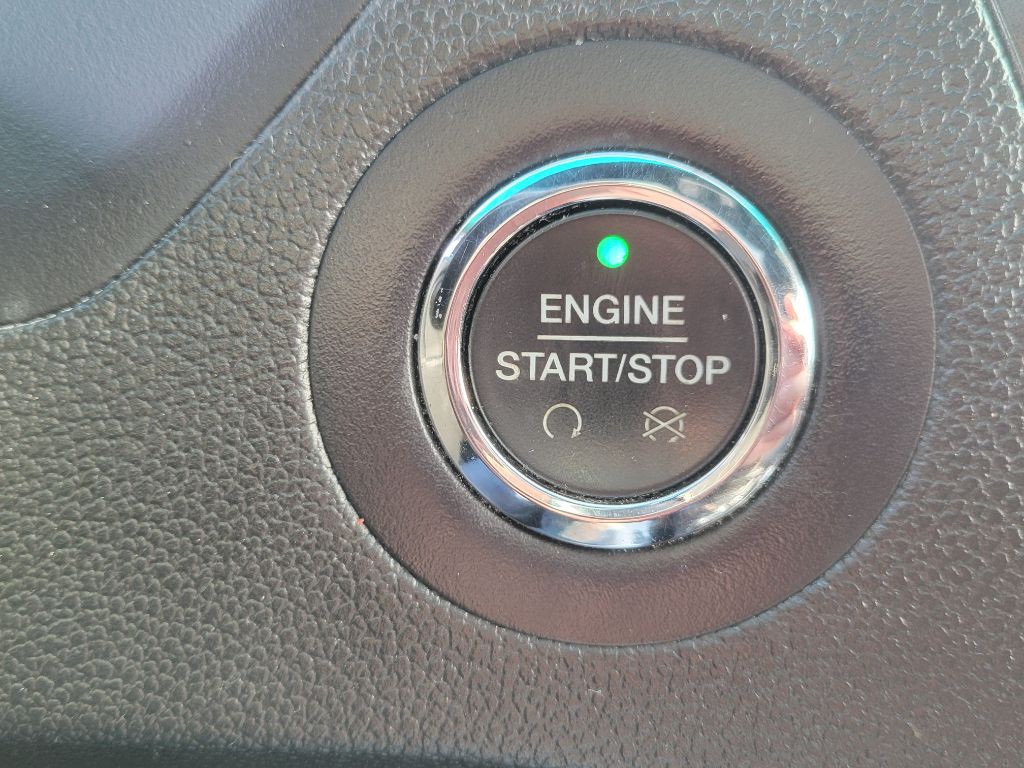 2016 Ford Explorer Image 29