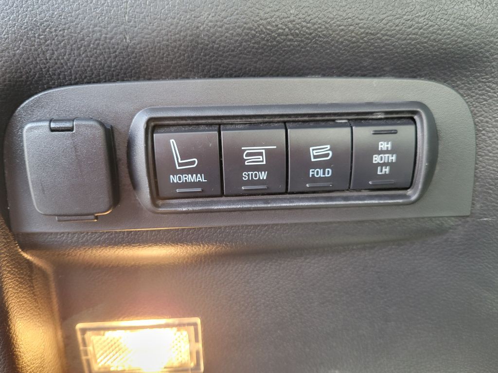 2016 Ford Explorer Image 34