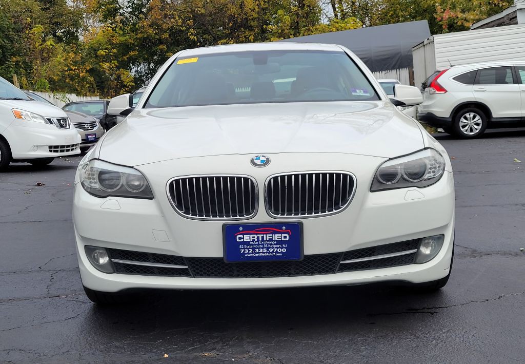 2013 BMW 5 Series Image 8