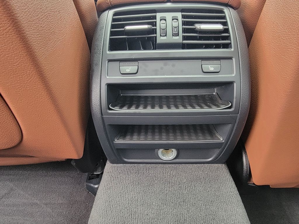 2013 BMW 5 Series Image 15