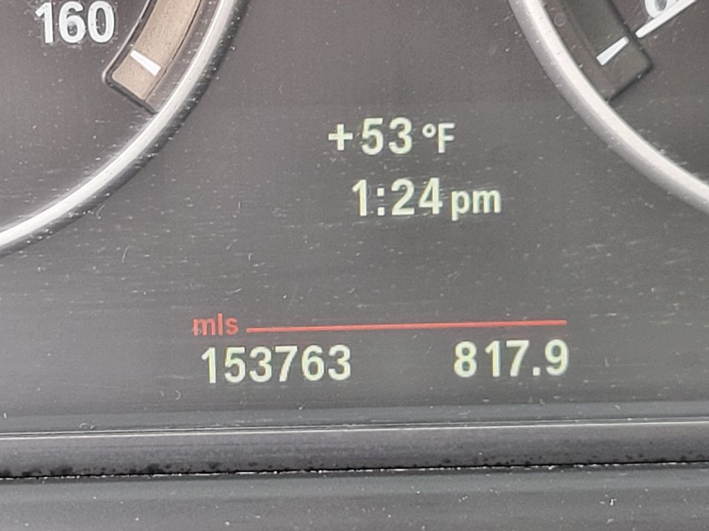 2013 BMW 5 Series Image 17