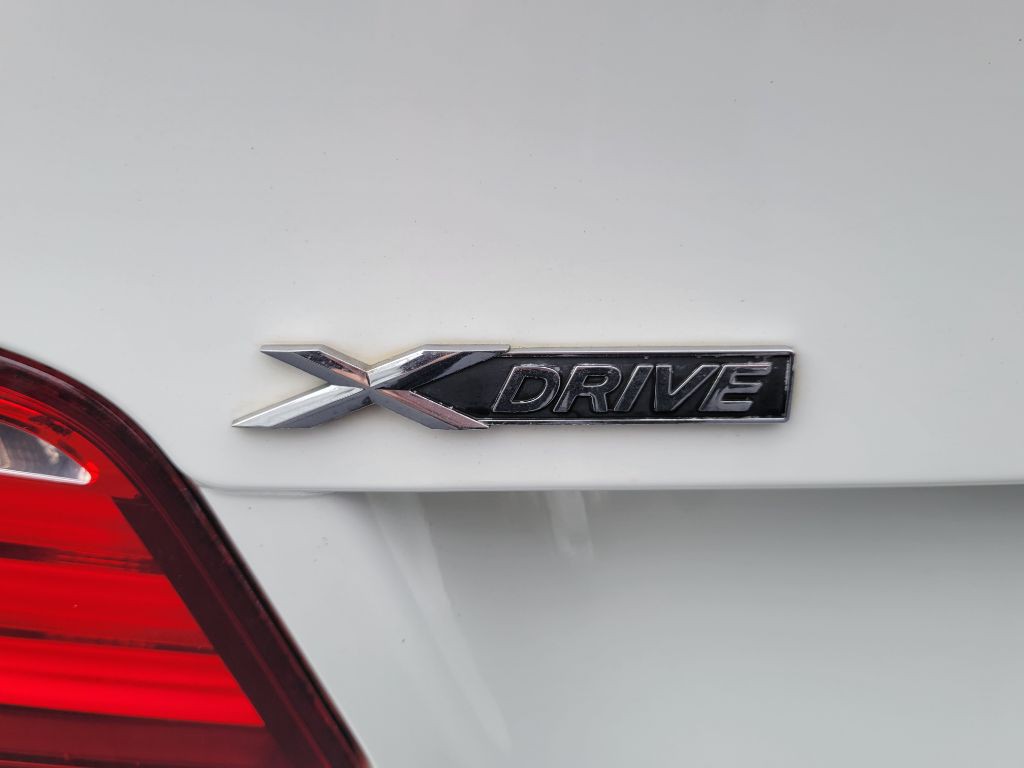 2013 BMW 5 Series Image 28