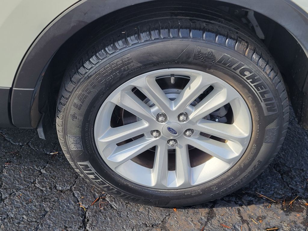 2012 Ford Explorer Image 9