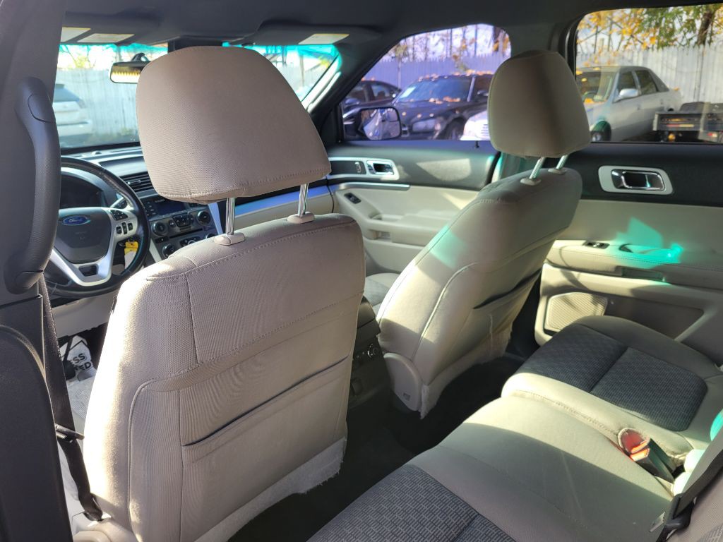 2012 Ford Explorer Image 18