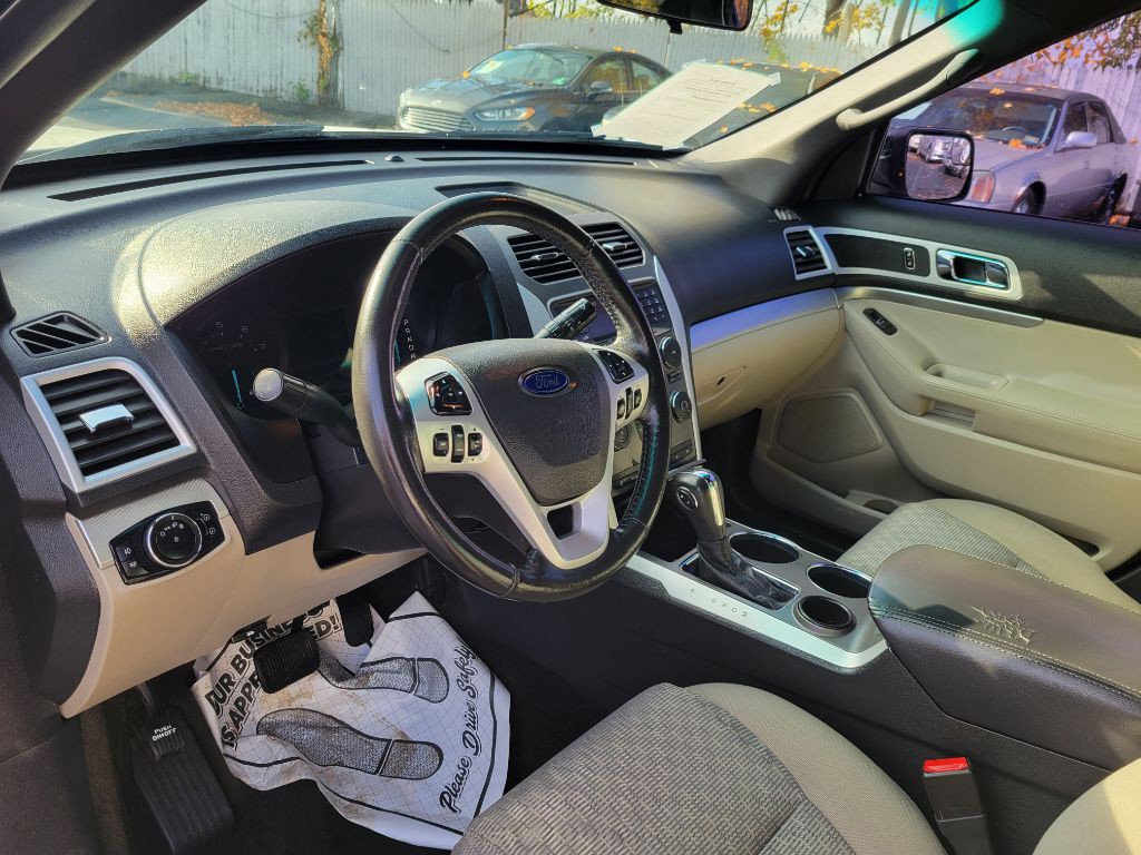 2012 Ford Explorer Image 19