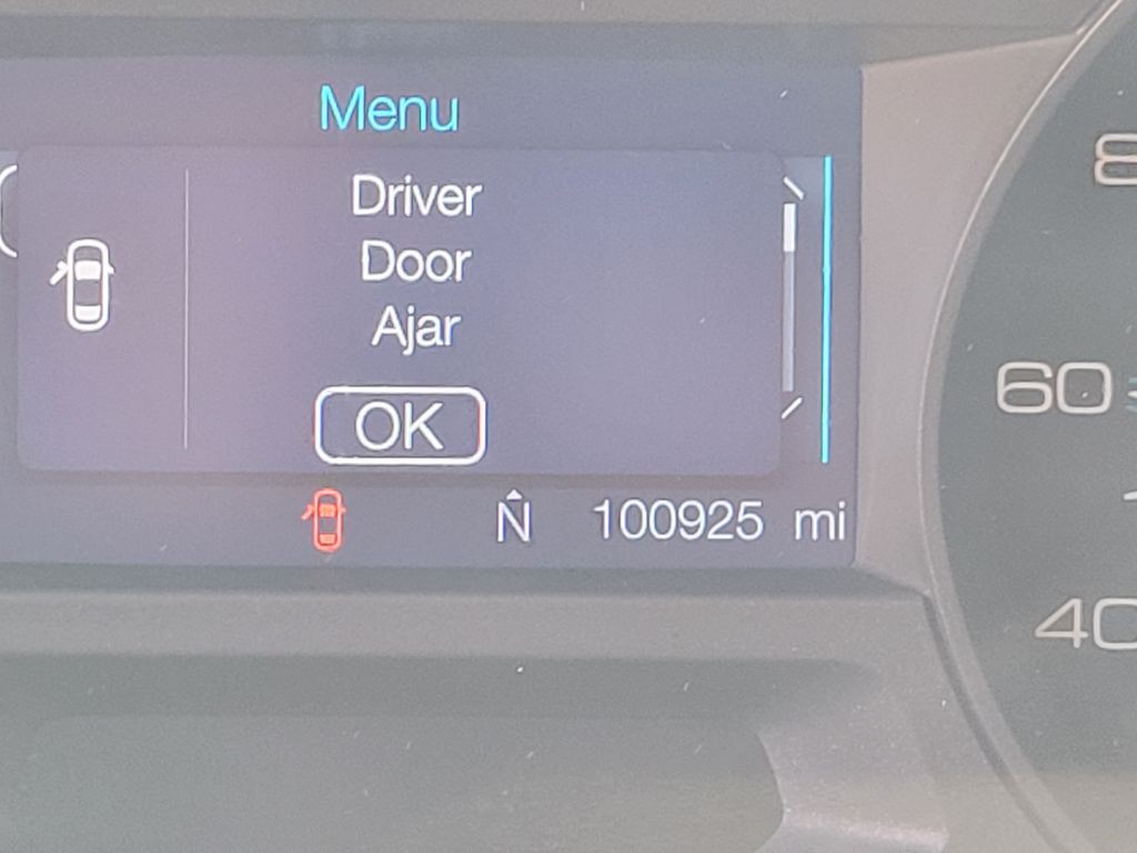 2012 Ford Explorer Image 22