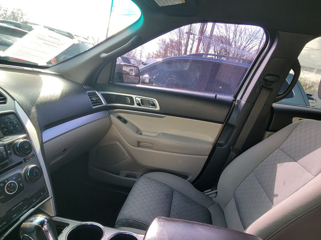 2012 Ford Explorer Image 26