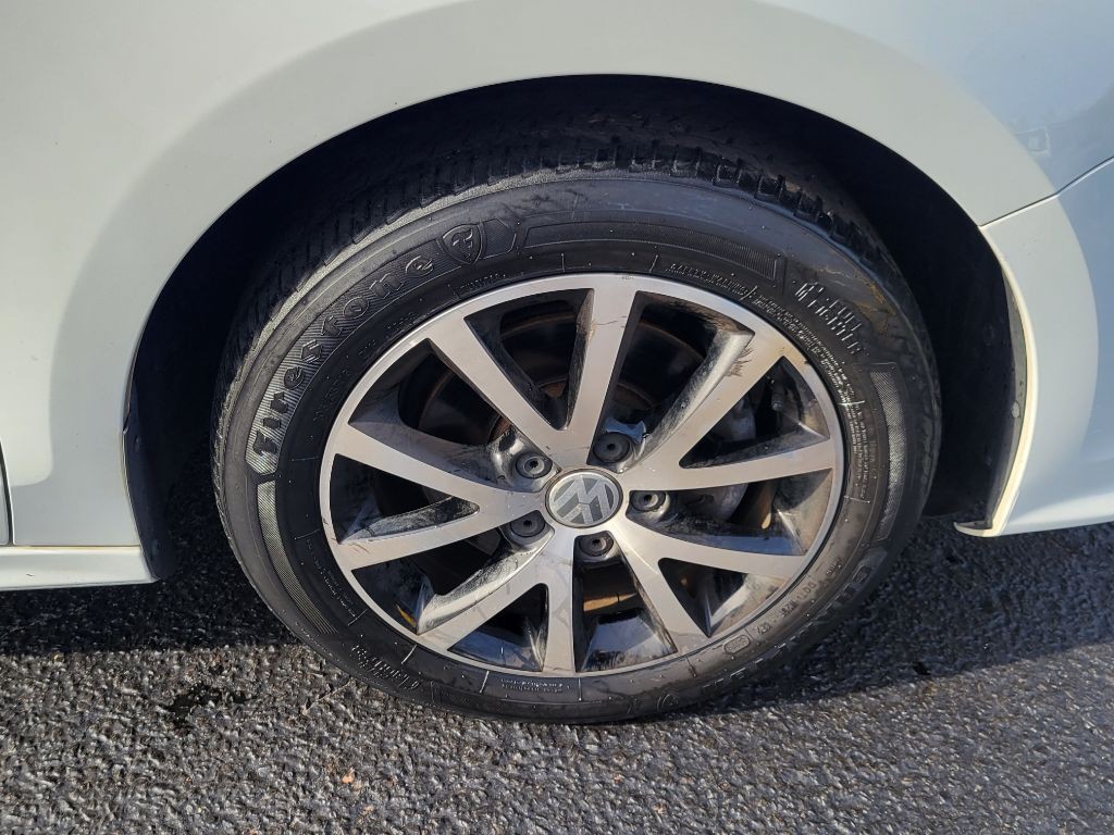 2017 Volkswagen Jetta Image 12