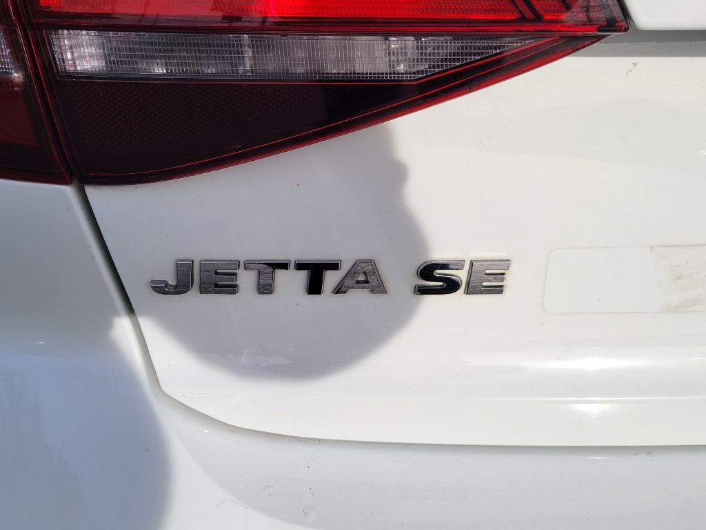 2017 Volkswagen Jetta Image 32