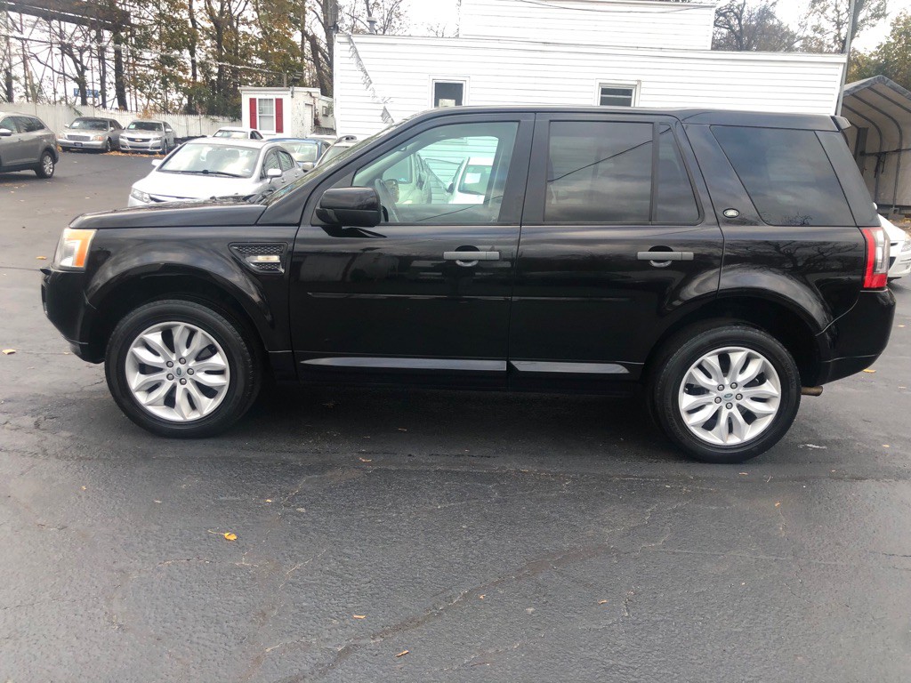 2012 Land Rover LR2 Image 8