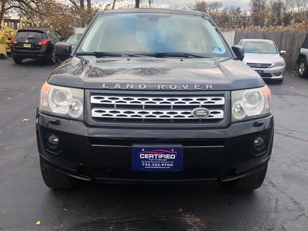 2012 Land Rover LR2 Image 10