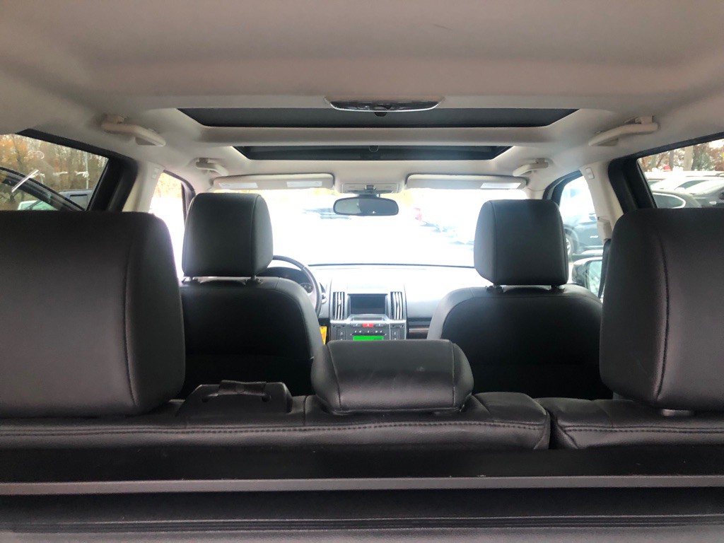 2012 Land Rover LR2 Image 29