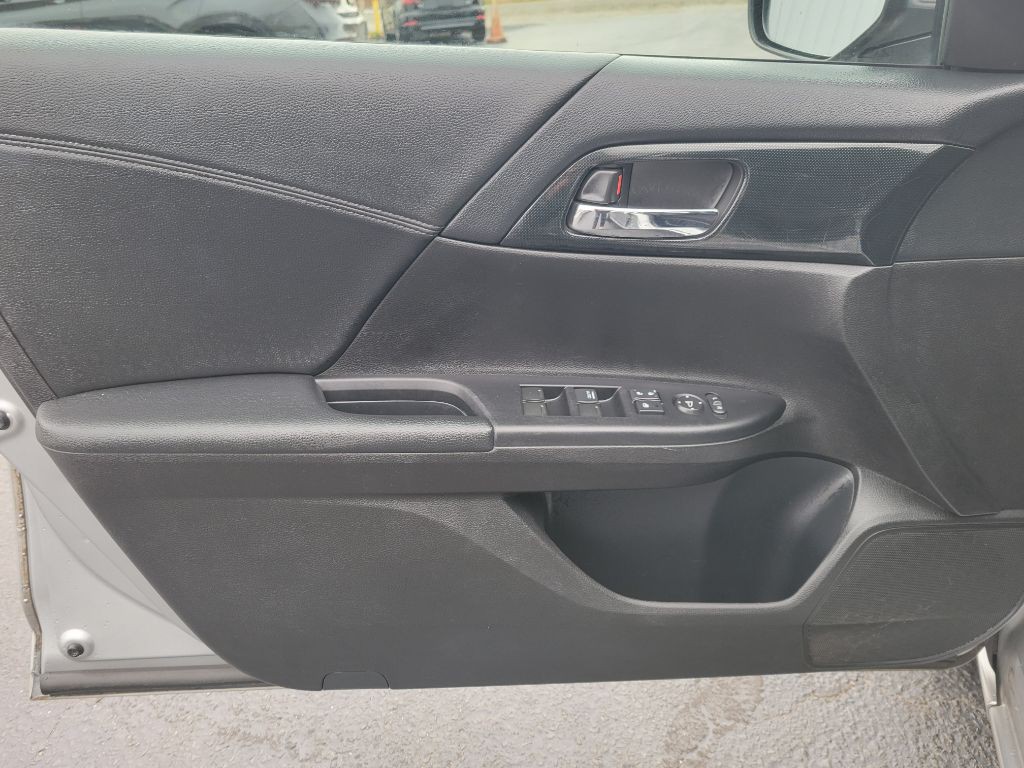 2013 Honda Accord Image 10