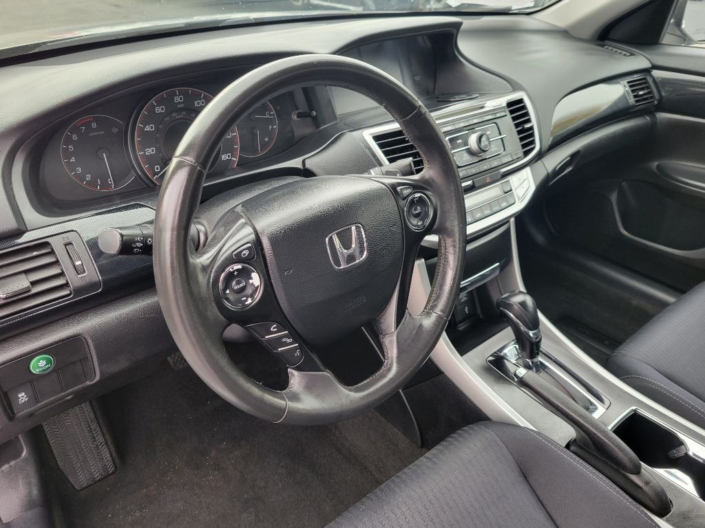 2013 Honda Accord Image 11