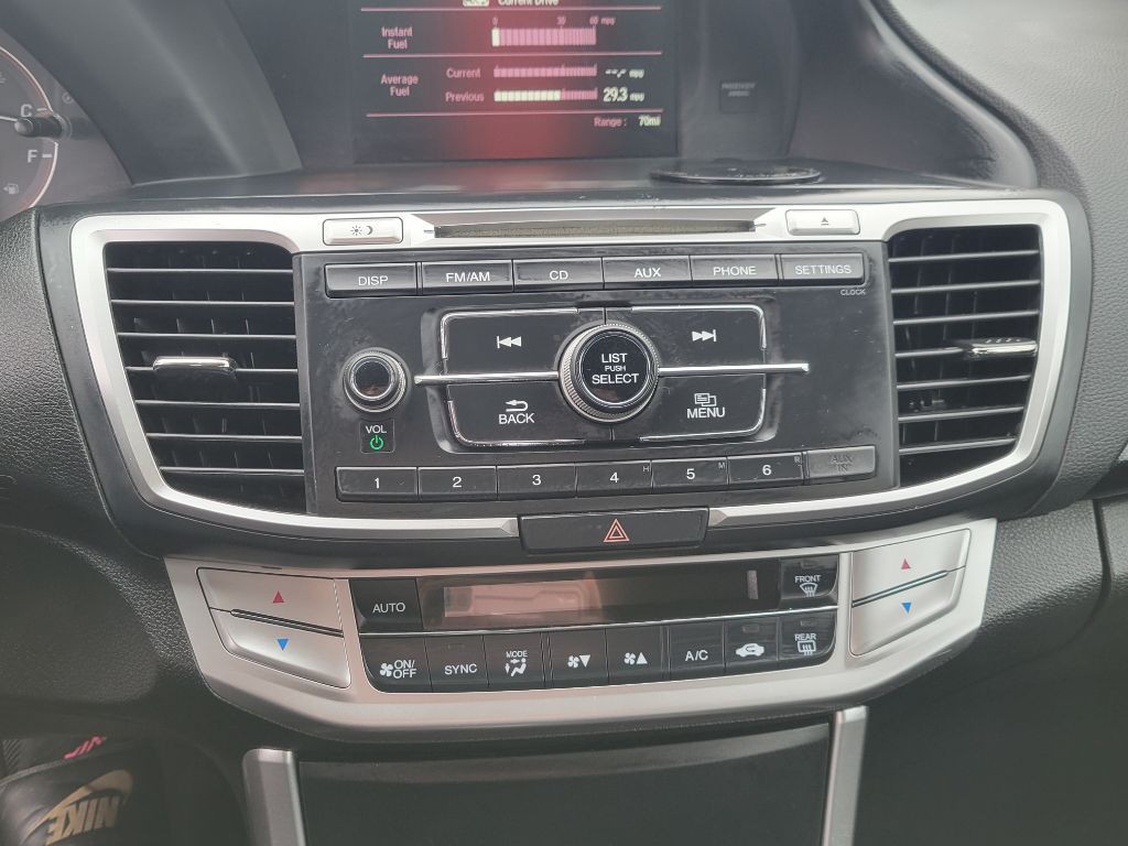 2013 Honda Accord Image 18