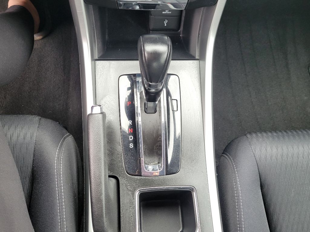 2013 Honda Accord Image 21