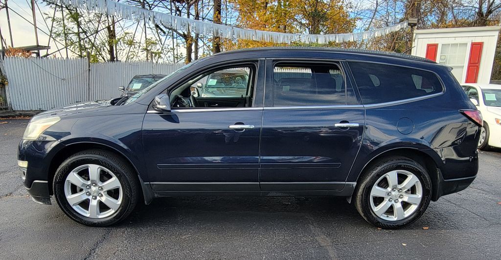2017 Chevrolet Traverse Image 3