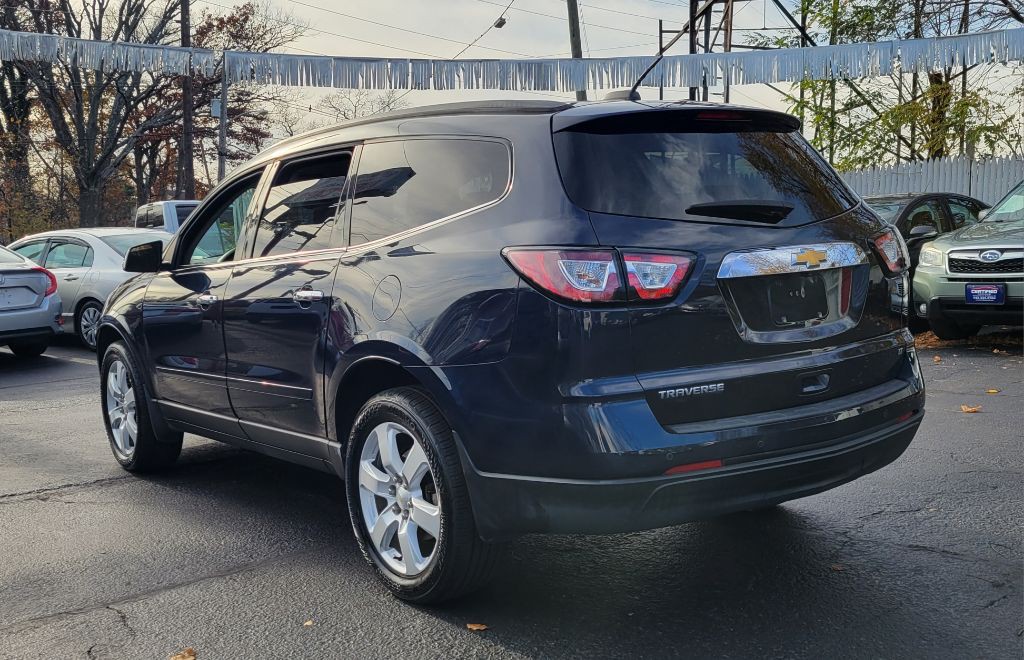 2017 Chevrolet Traverse Image 4