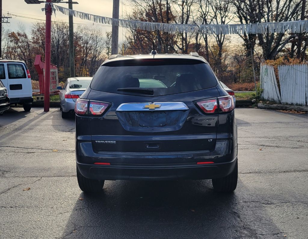 2017 Chevrolet Traverse Image 5
