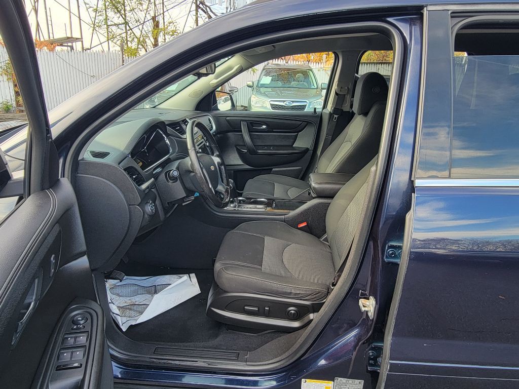 2017 Chevrolet Traverse Image 13