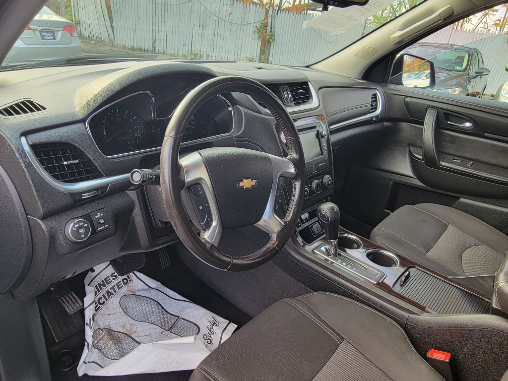 2017 Chevrolet Traverse Image 15