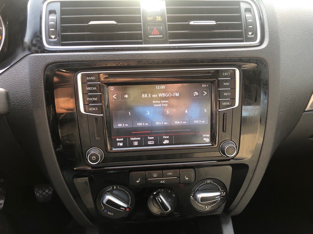 2016 Volkswagen Jetta Image 26