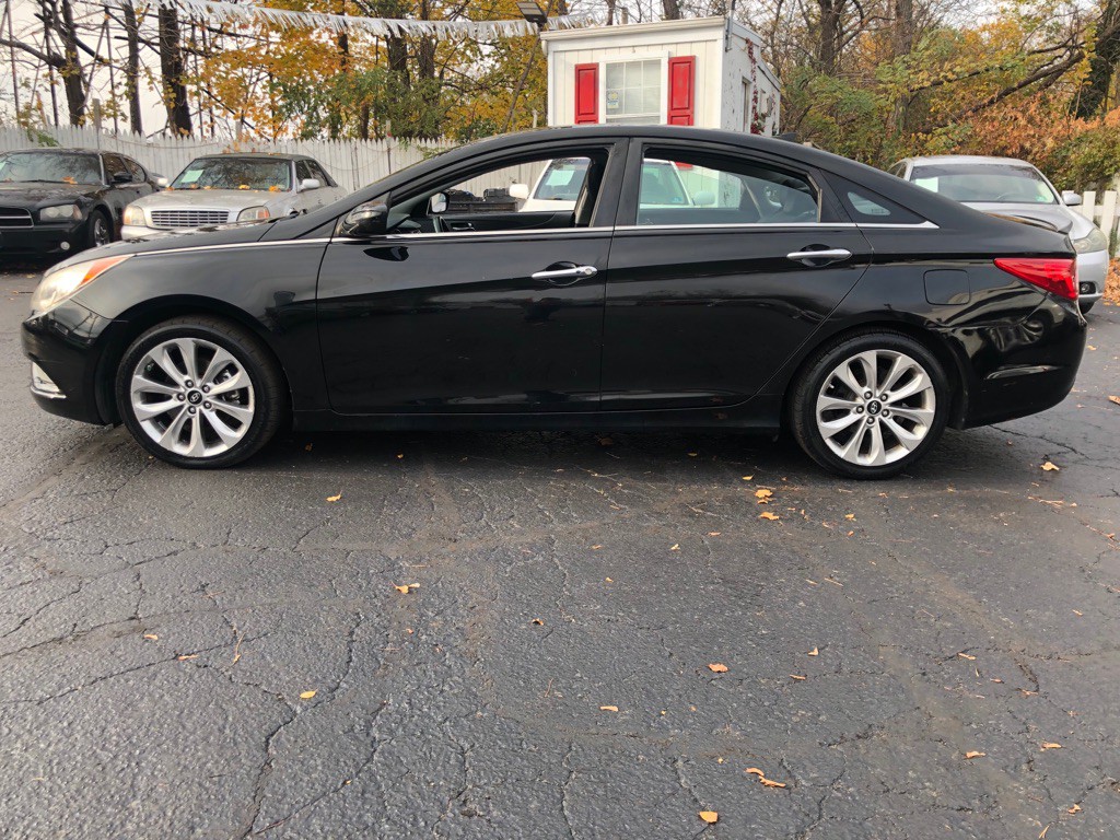 2013 Hyundai Sonata Image 3