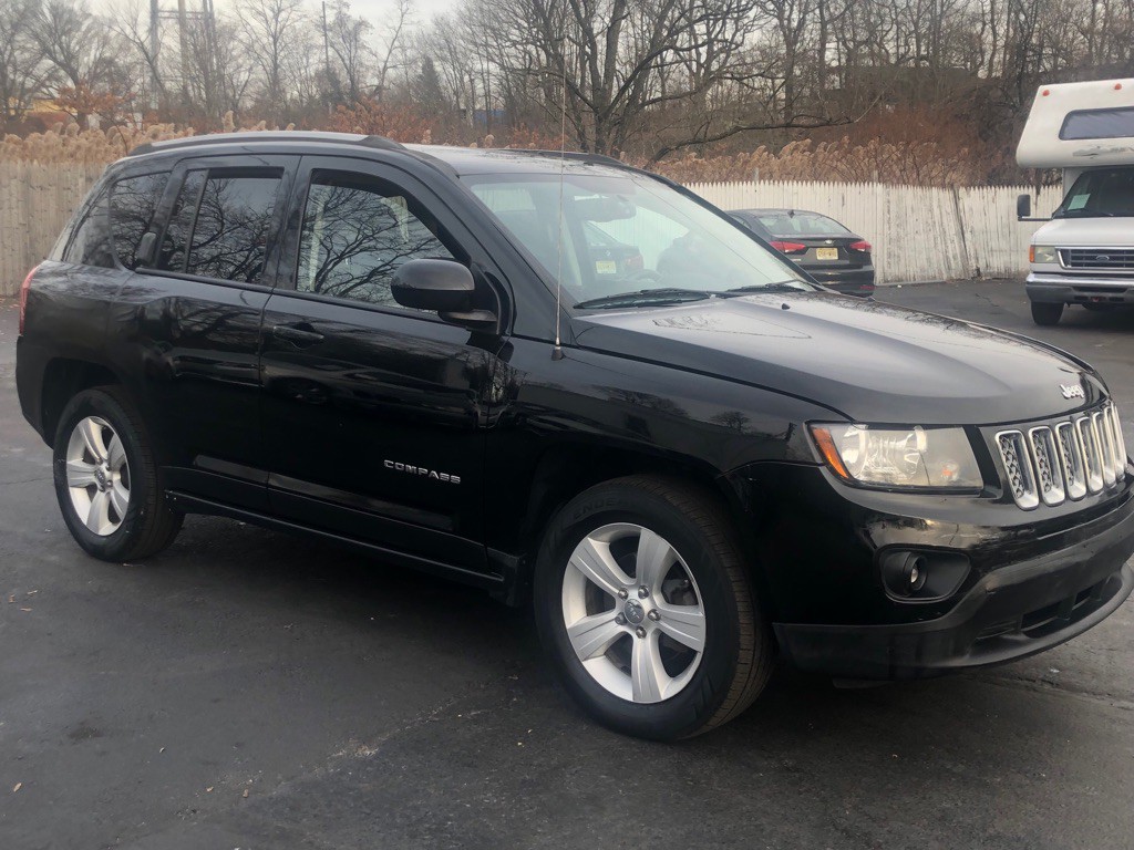 2017 Jeep Compass Image 9