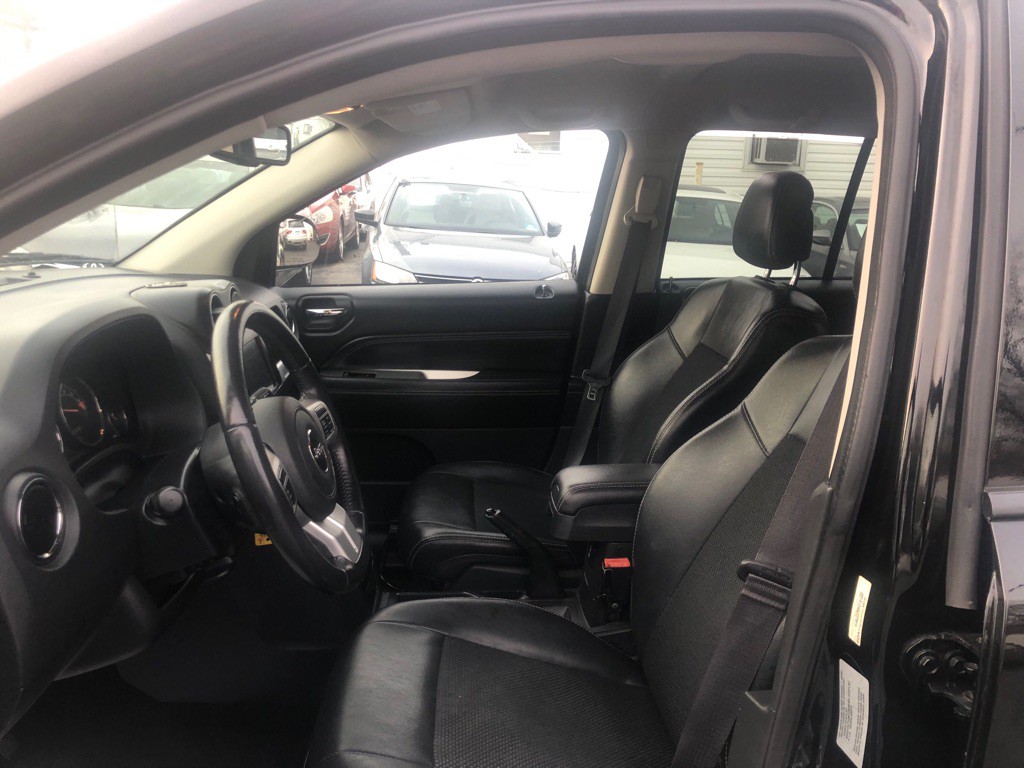 2017 Jeep Compass Image 15