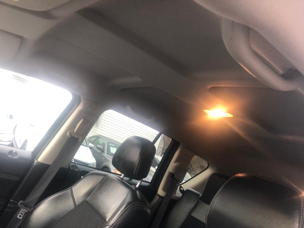 2017 Jeep Compass Image 19