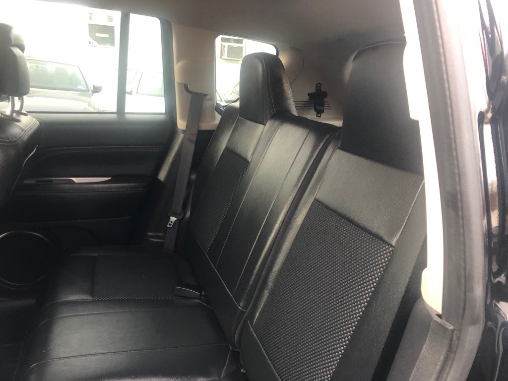 2017 Jeep Compass Image 22