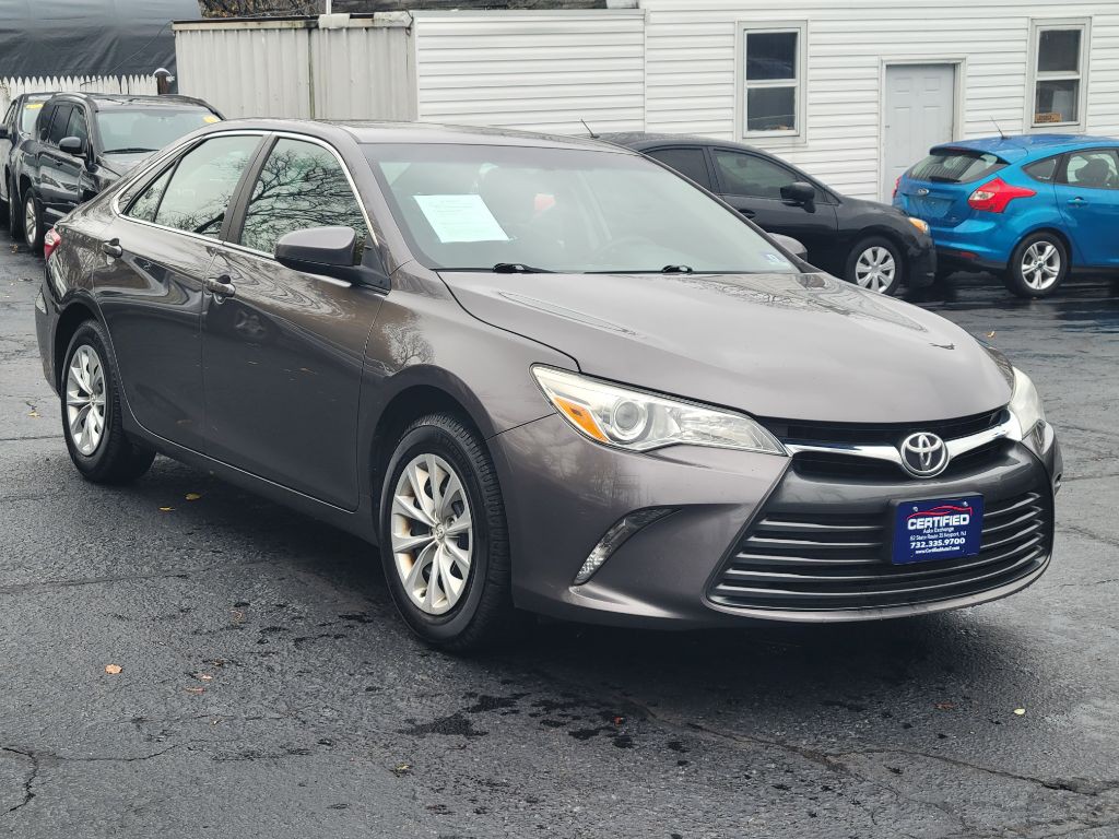 2015 Toyota Camry Image 1