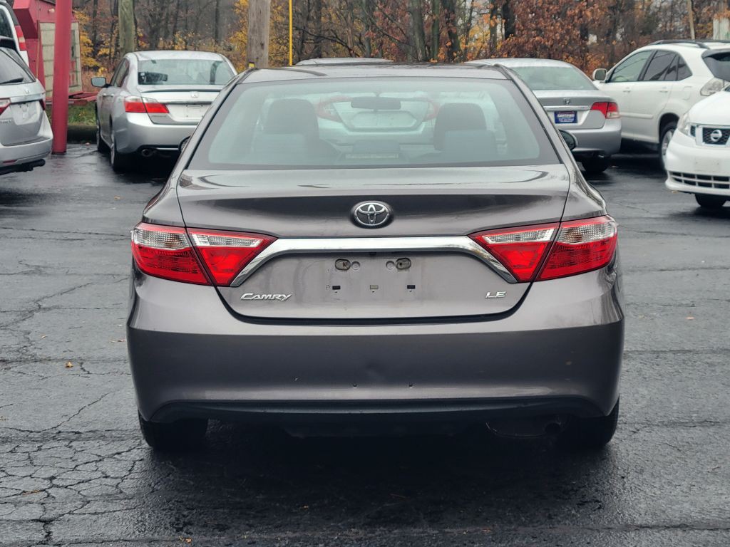 2015 Toyota Camry Image 3