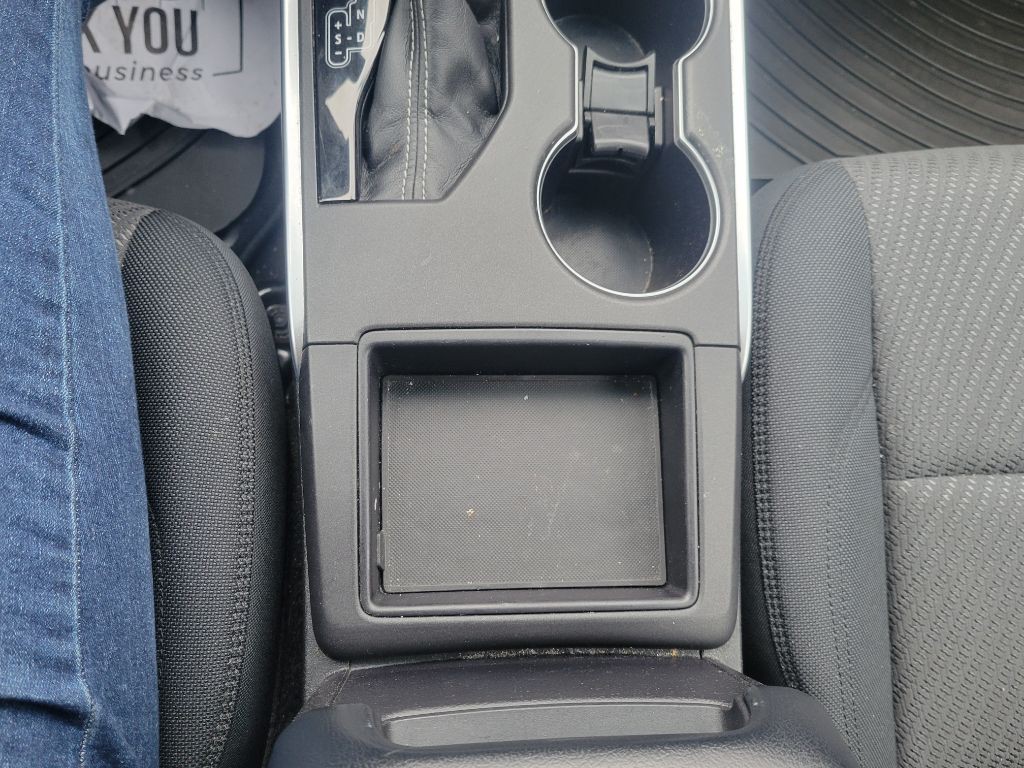 2015 Toyota Camry Image 23