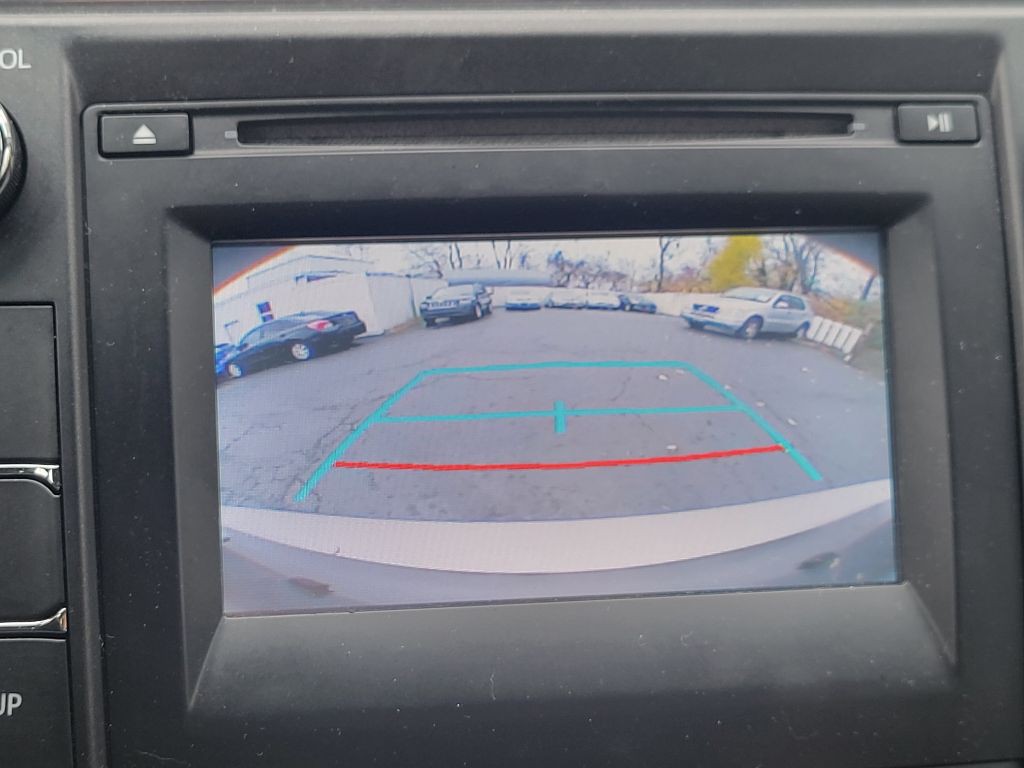 2015 Toyota Camry Image 28